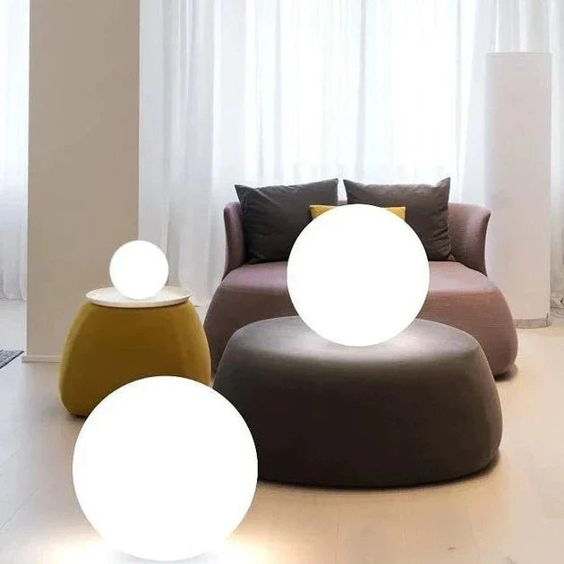 Bezdrôtová vonkajšia guľová lampa – nomádne a elegantné osvetlenie