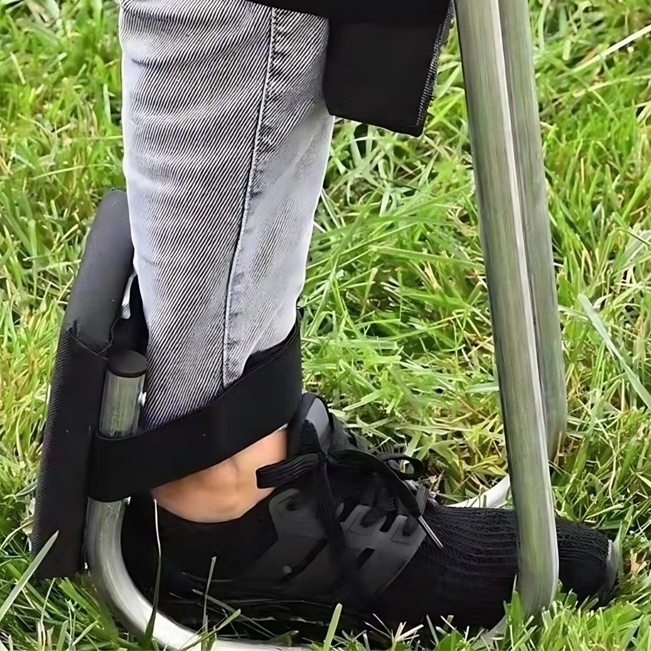 Folding Garden Stool — Comfort and Practicality Outdoors