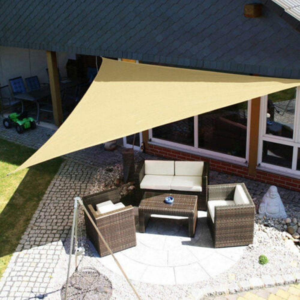 בדי צל impermeable – הגנה מפני שמש ואלגנטיות לגינה