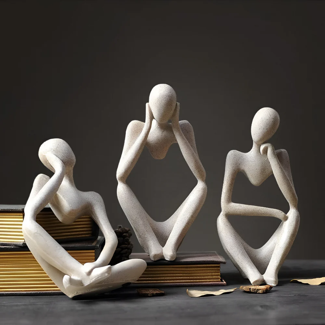 Escultura Abstracta Pensador – Elegancia Contemplativa y Diseño Moderno