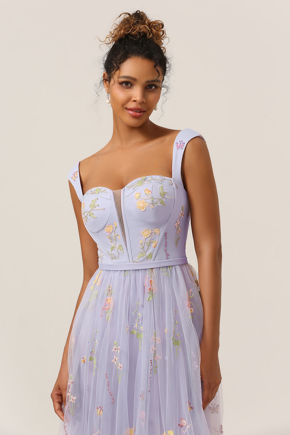 Élise | Robe De Bal Longue – Broderies Raffinées