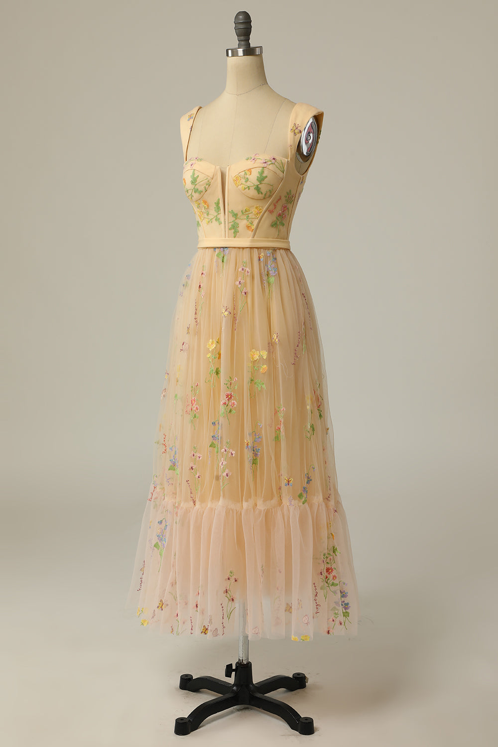 Élise | Robe De Bal Longue – Broderies Raffinées