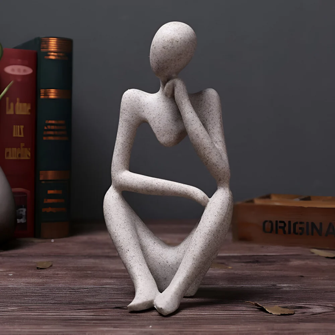 Escultura Abstracta Pensador – Elegancia Contemplativa y Diseño Moderno
