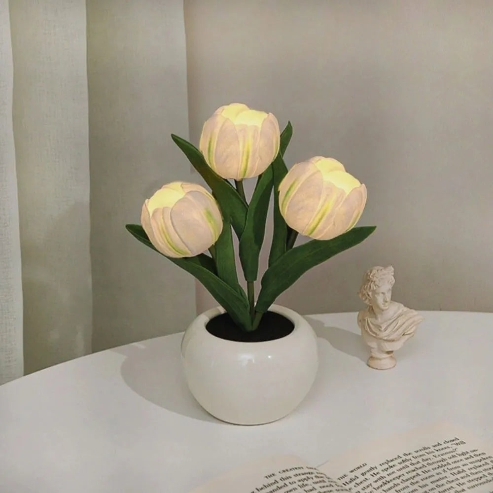 Dekorativní lampa Tulipán – Teplá a rafinovaná atmosféra 