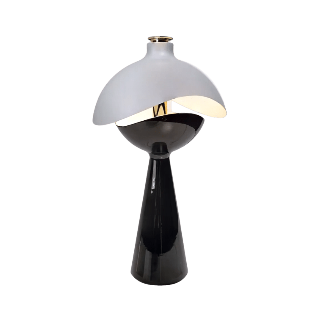 Lampa stołowa rzeźbiona – elegancja i oryginalność 