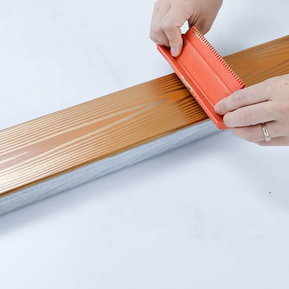Tampon Finisaj Lemn – Aspect Realist și Utilizare Simplă 