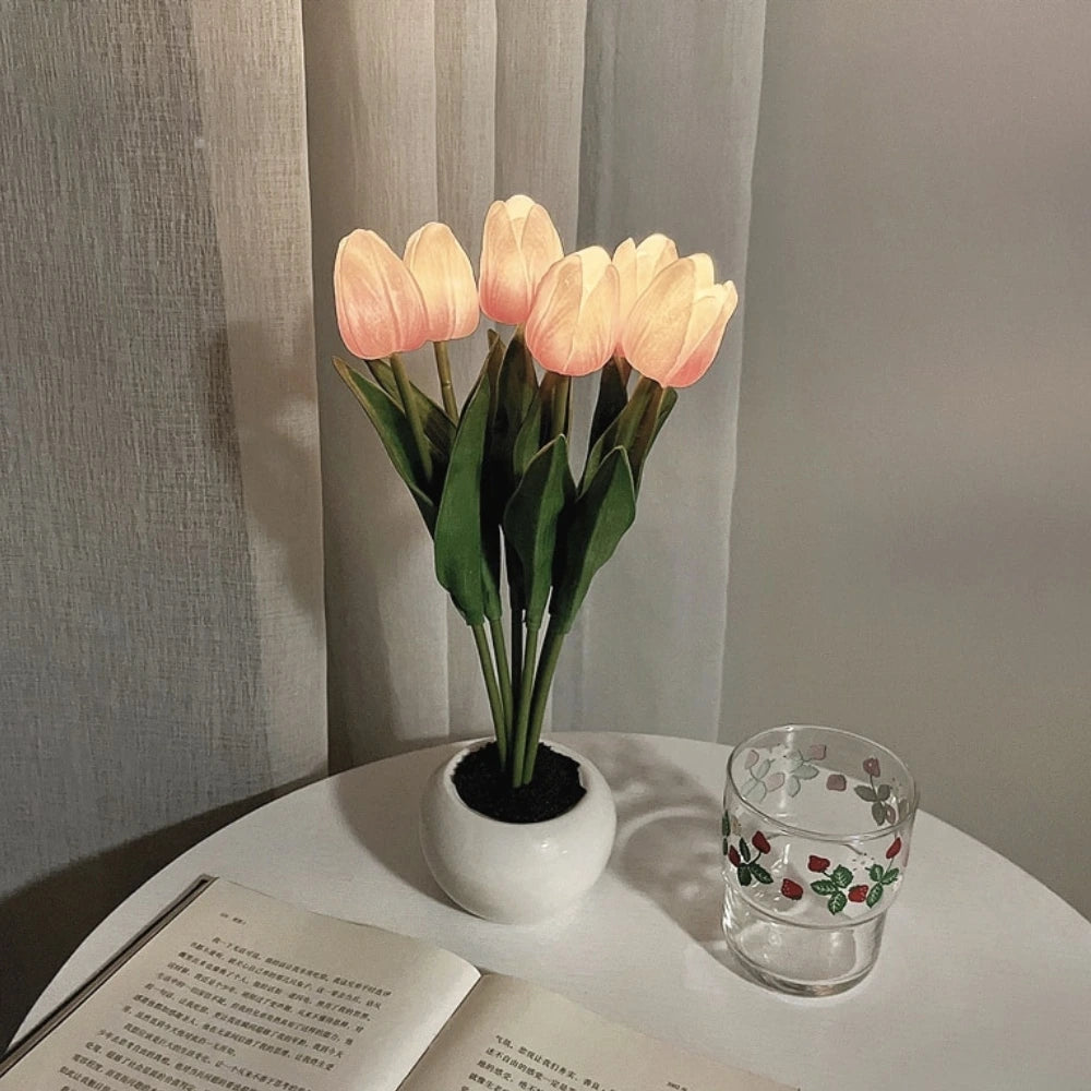 Dekorativní lampa Tulipán – Teplá a rafinovaná atmosféra 