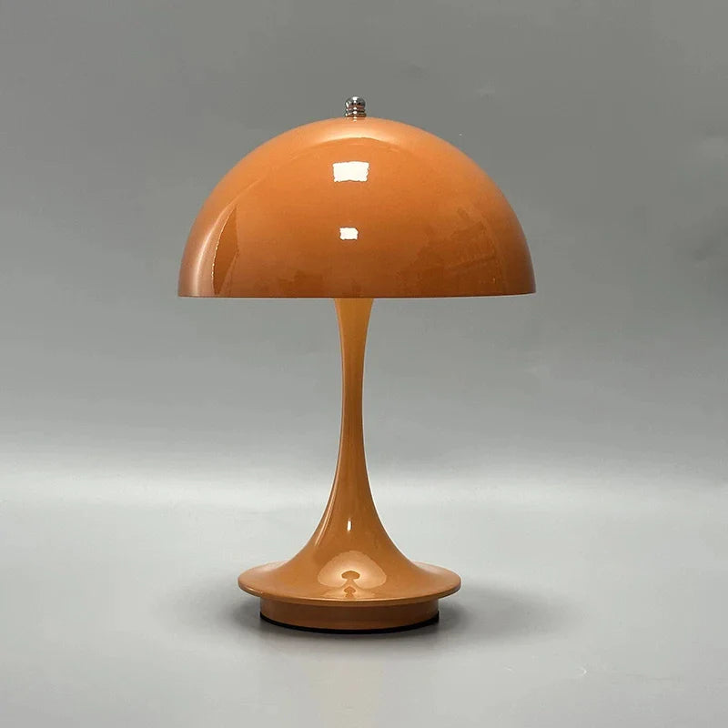 LED Tischlampe – Wiederaufladbar und mit drei Helligkeitsstufen 