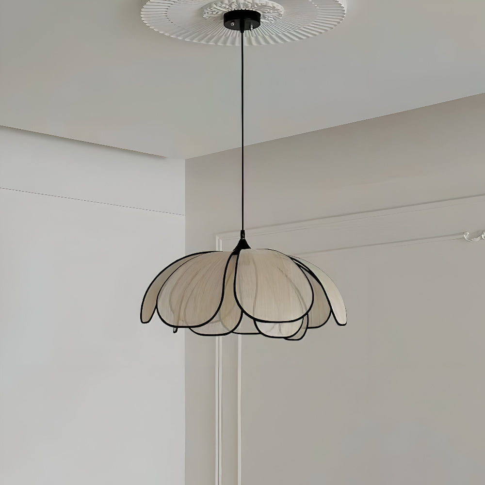 Elegancka lampa wisząca z naturalnej wikliny - naturalna dekoracja i harmonijne oświetlenie