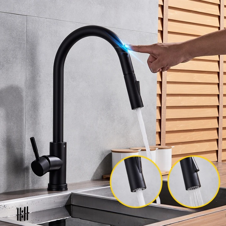Torneira de Cozinha Inteligente – Sensor Táctil e Chuveiro Flexível 