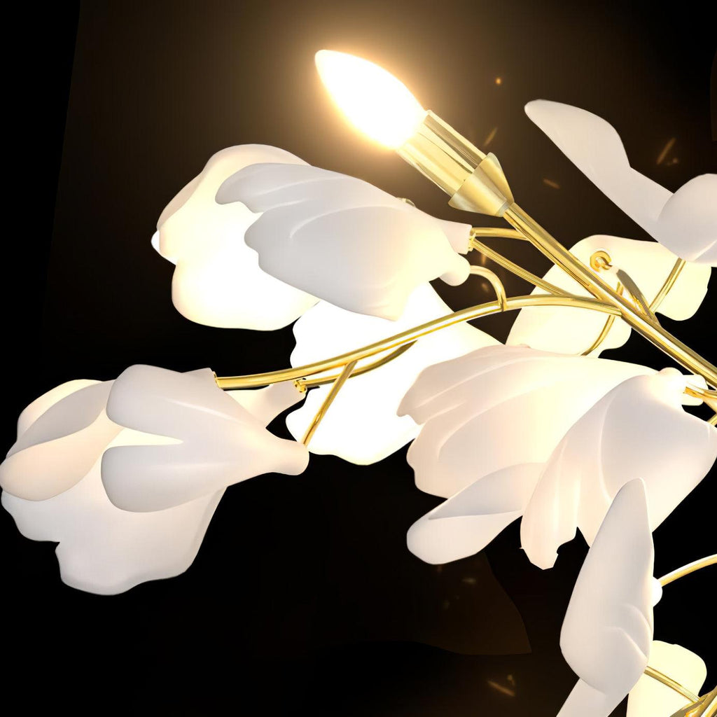 Blomstret vegglampe - Gylden eleganse og mykt lys