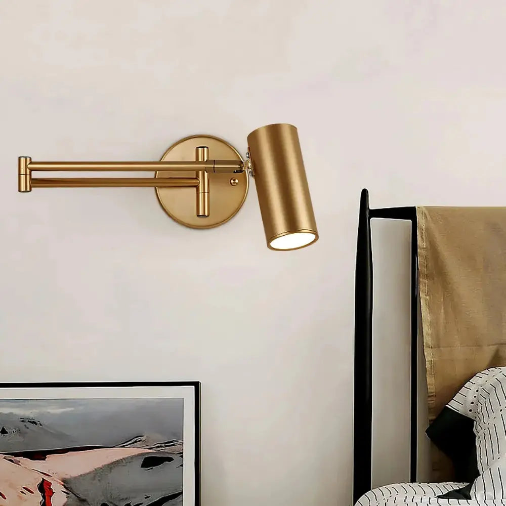 Justerbar vegglampe i moderne stil - eleganse og allsidighet