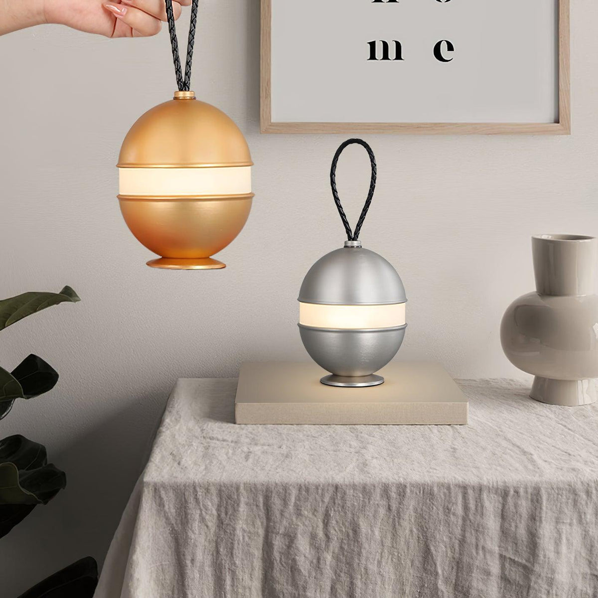 Lámpara Esfera Recargable - Diseño chic y luz relajante