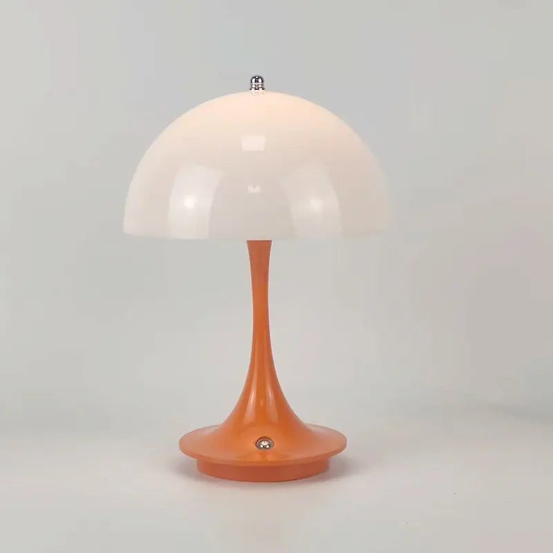 LED Tischlampe – Wiederaufladbar und mit drei Helligkeitsstufen 