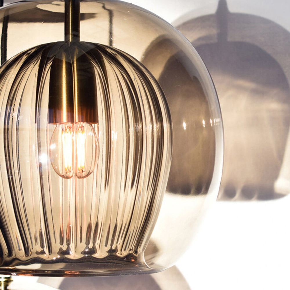 Elegante und warme Glas Pendelleuchte – Stil und Raffinesse 