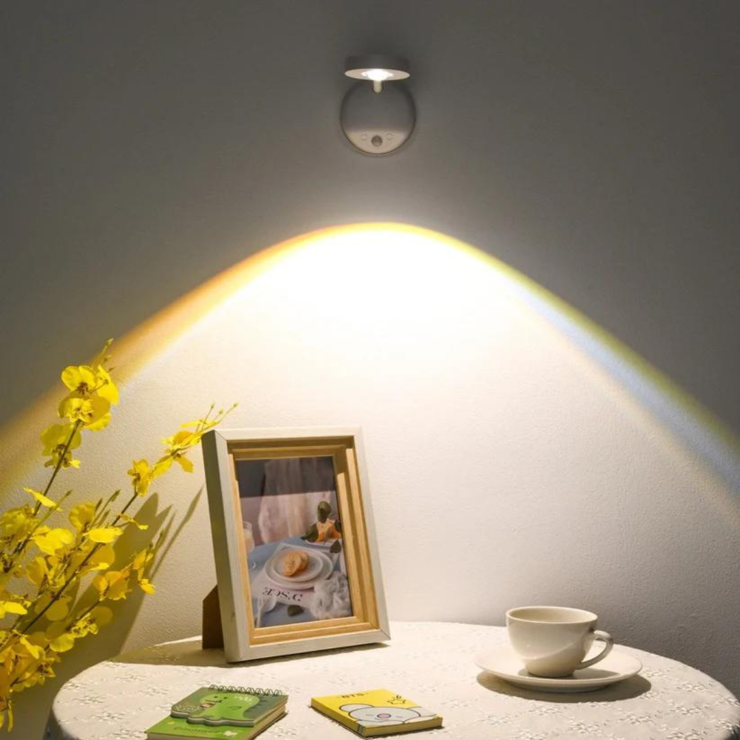 Praktisk Vegglampe – Bevegelsessensor og USB-lading 