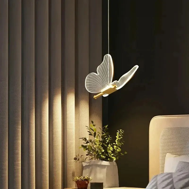 Hängande Lampa Fjäril – Elegans Och Originalitet 