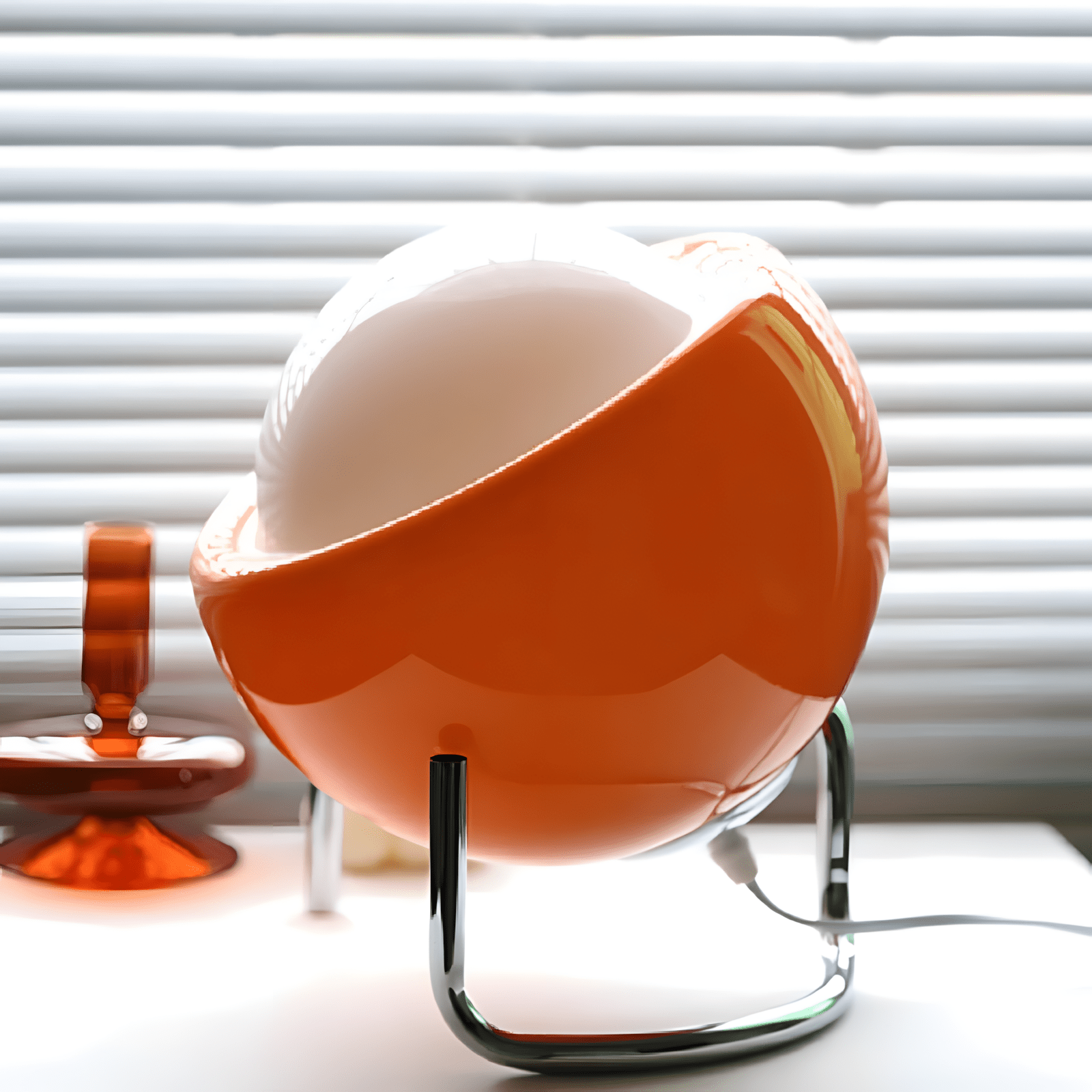 Nordic Table Lamp – Elegance and Simplicity 