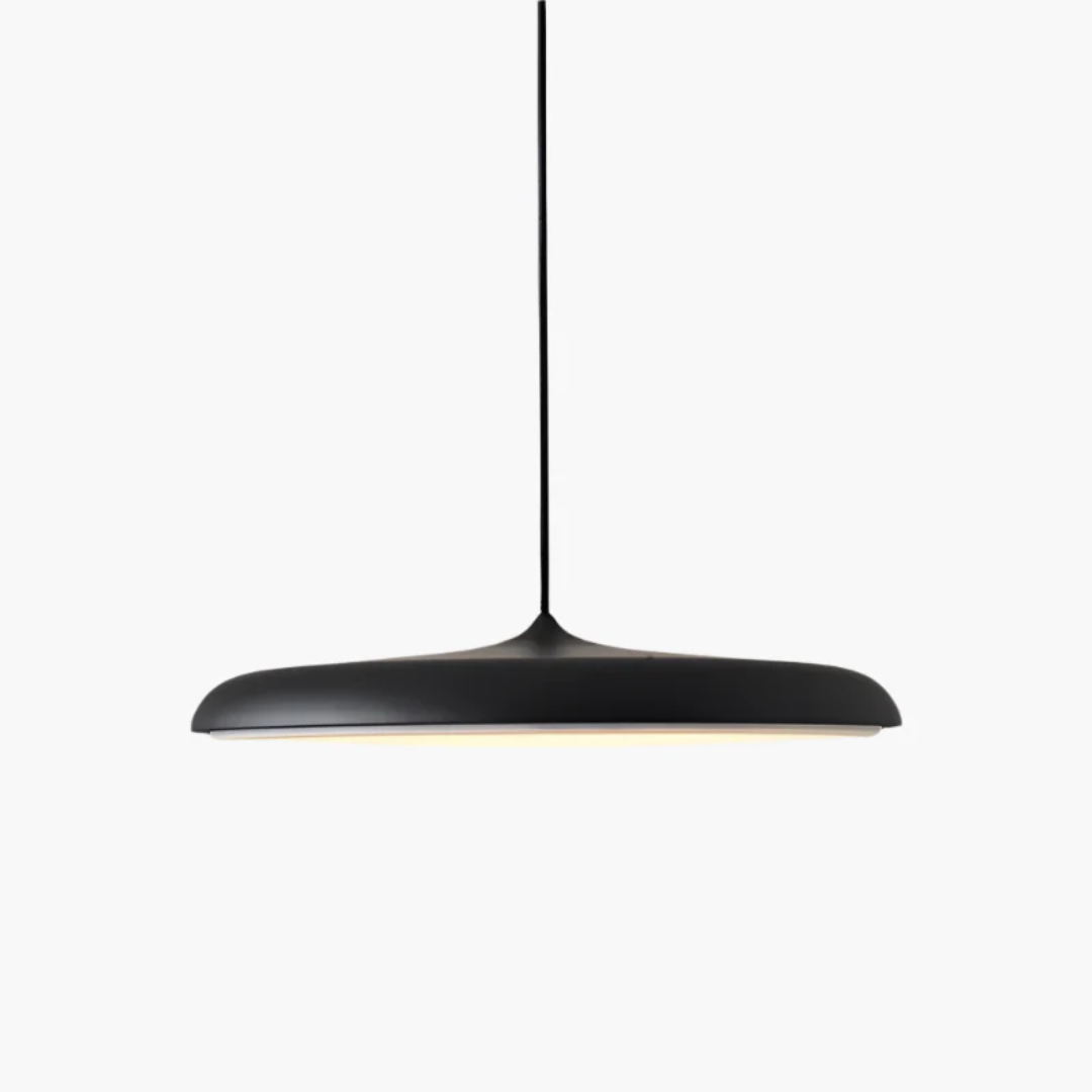 Severská zavesná lampa – Minimalistická elegancia pre váš interiér 