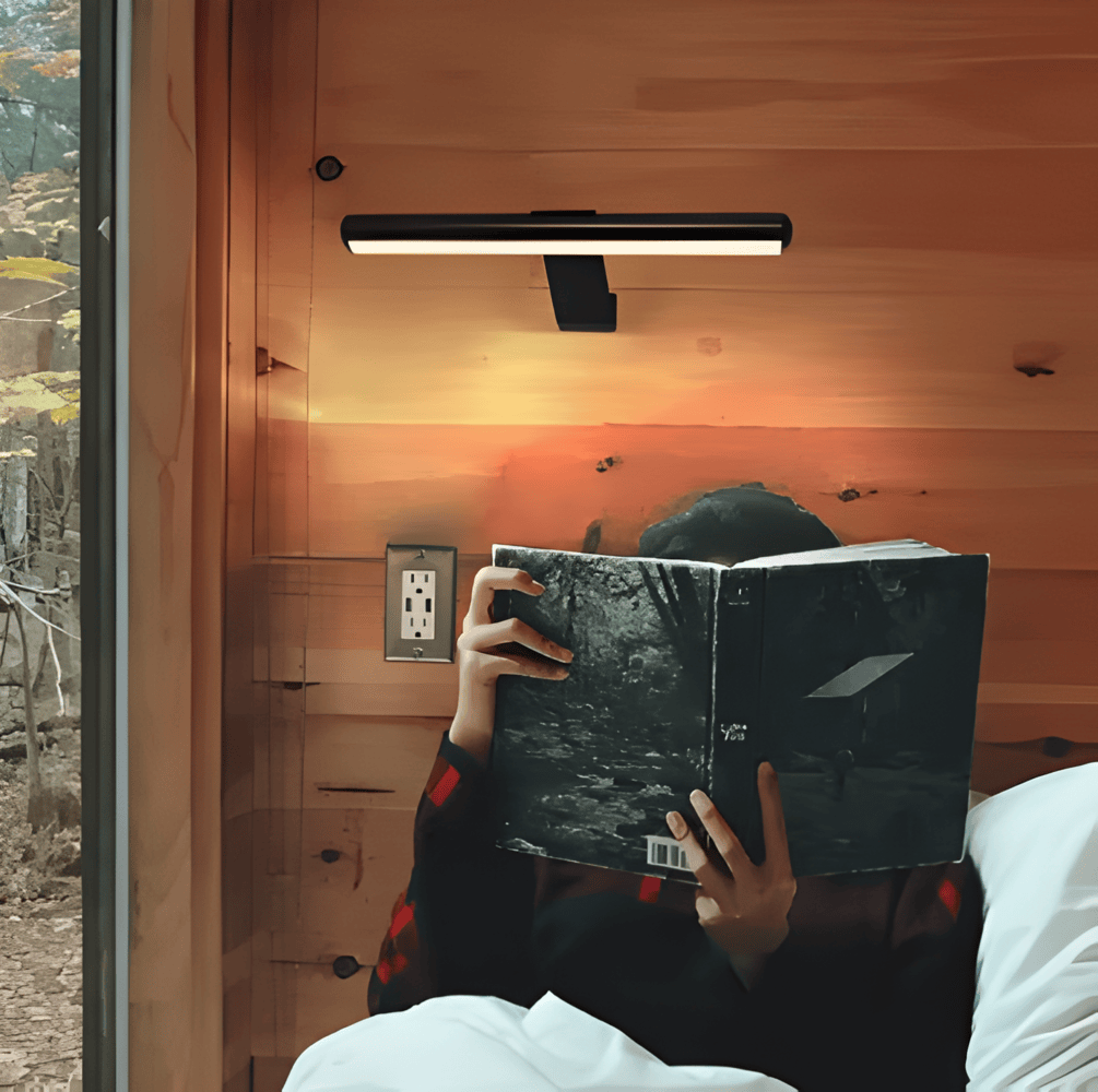 Bezdrôtová nástenná LED lampa s USB dobíjaním - plná rotácia a pohodlné dobíjanie